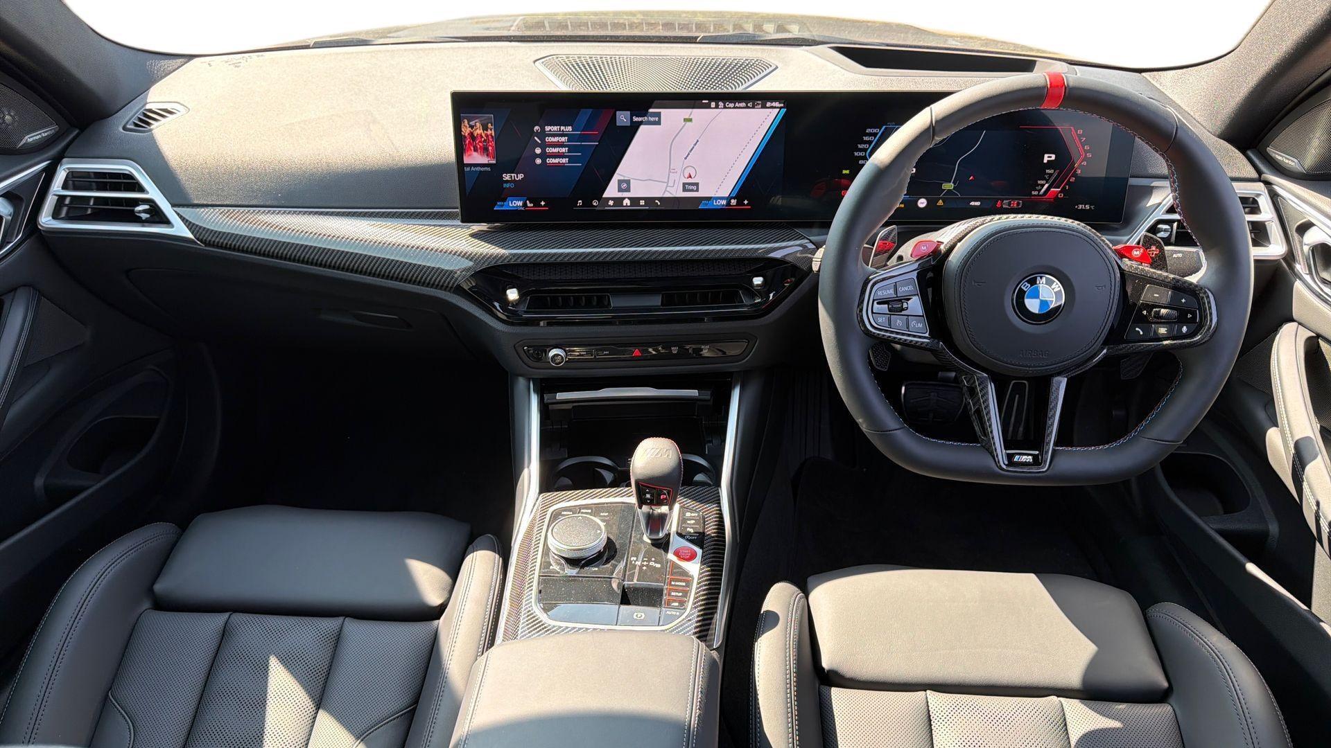 BMW M4 view 4