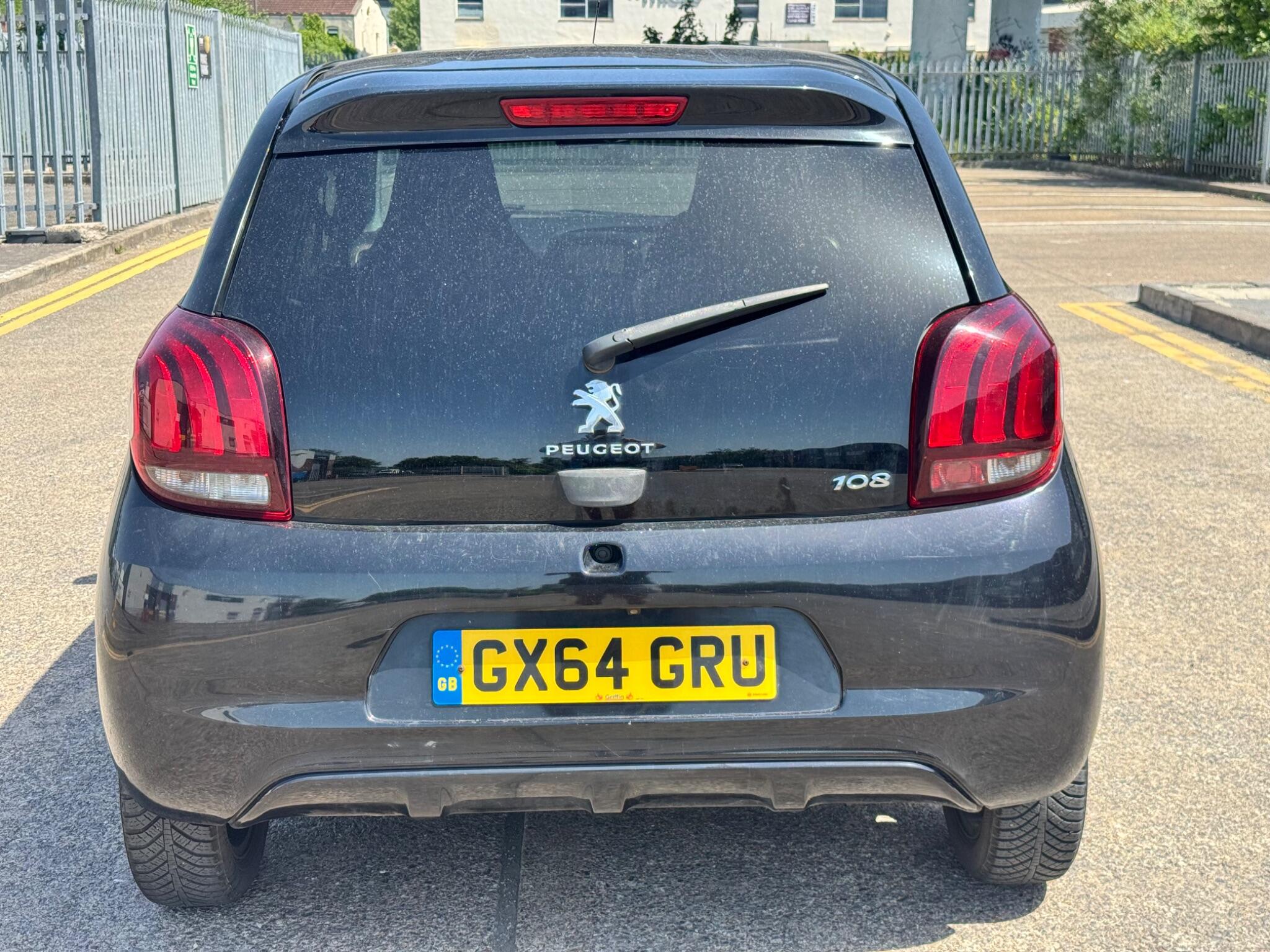 Peugeot 108 view 13