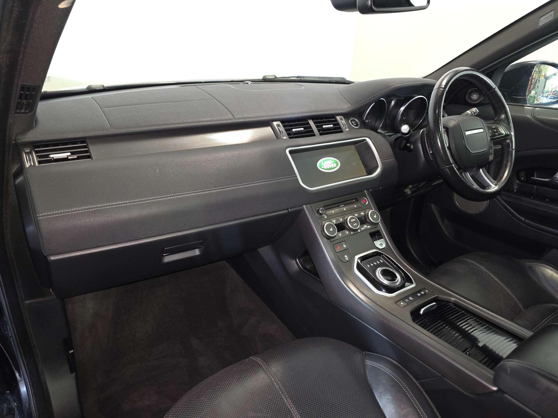 Land Rover Range Rover Evoque view 74