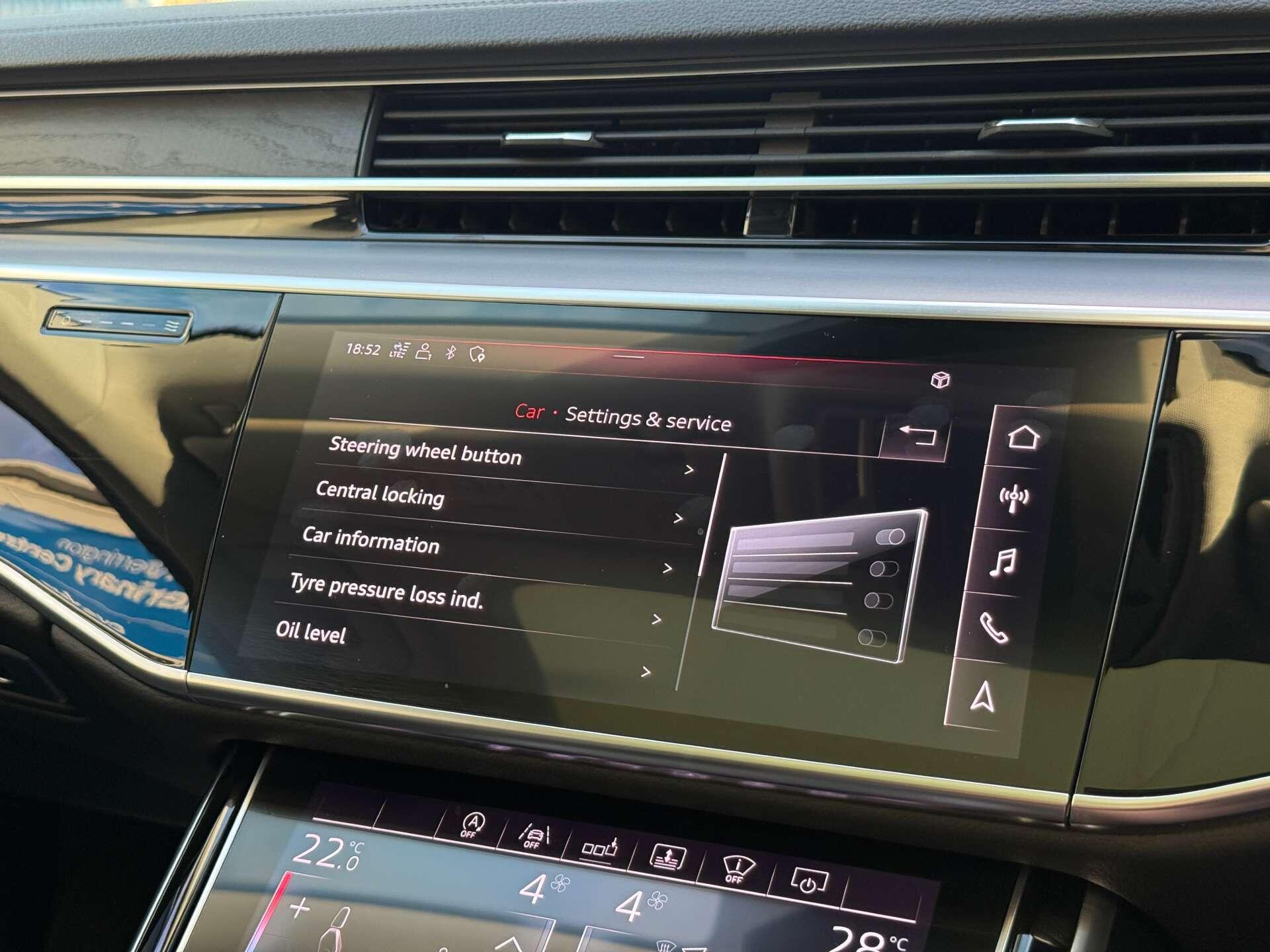 Audi A8 view 74
