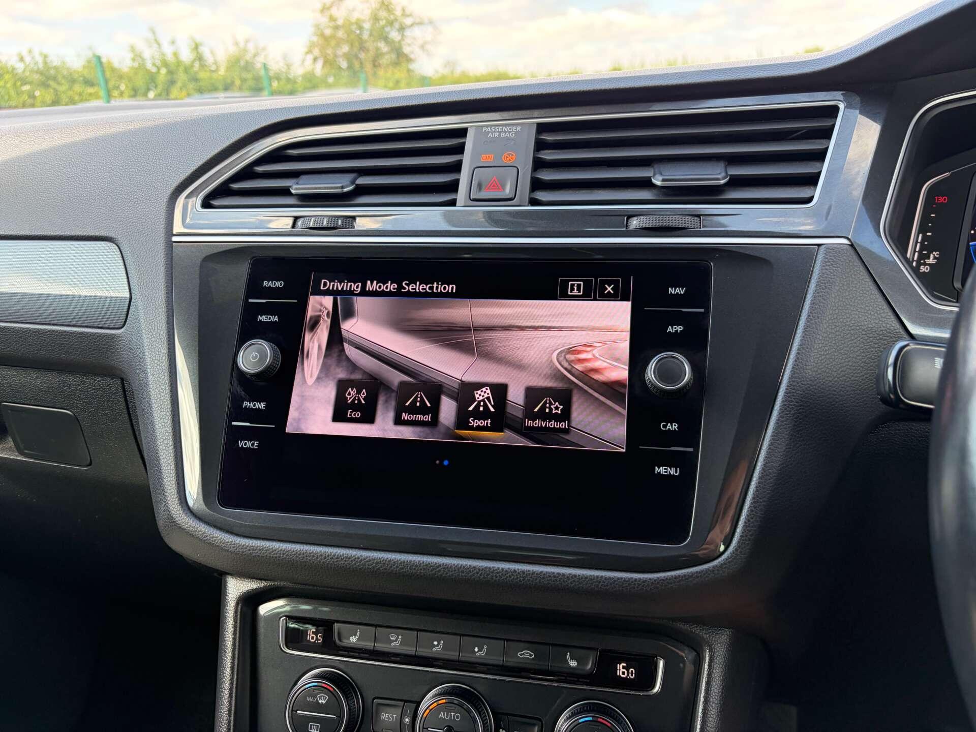 Volkswagen Tiguan view 57