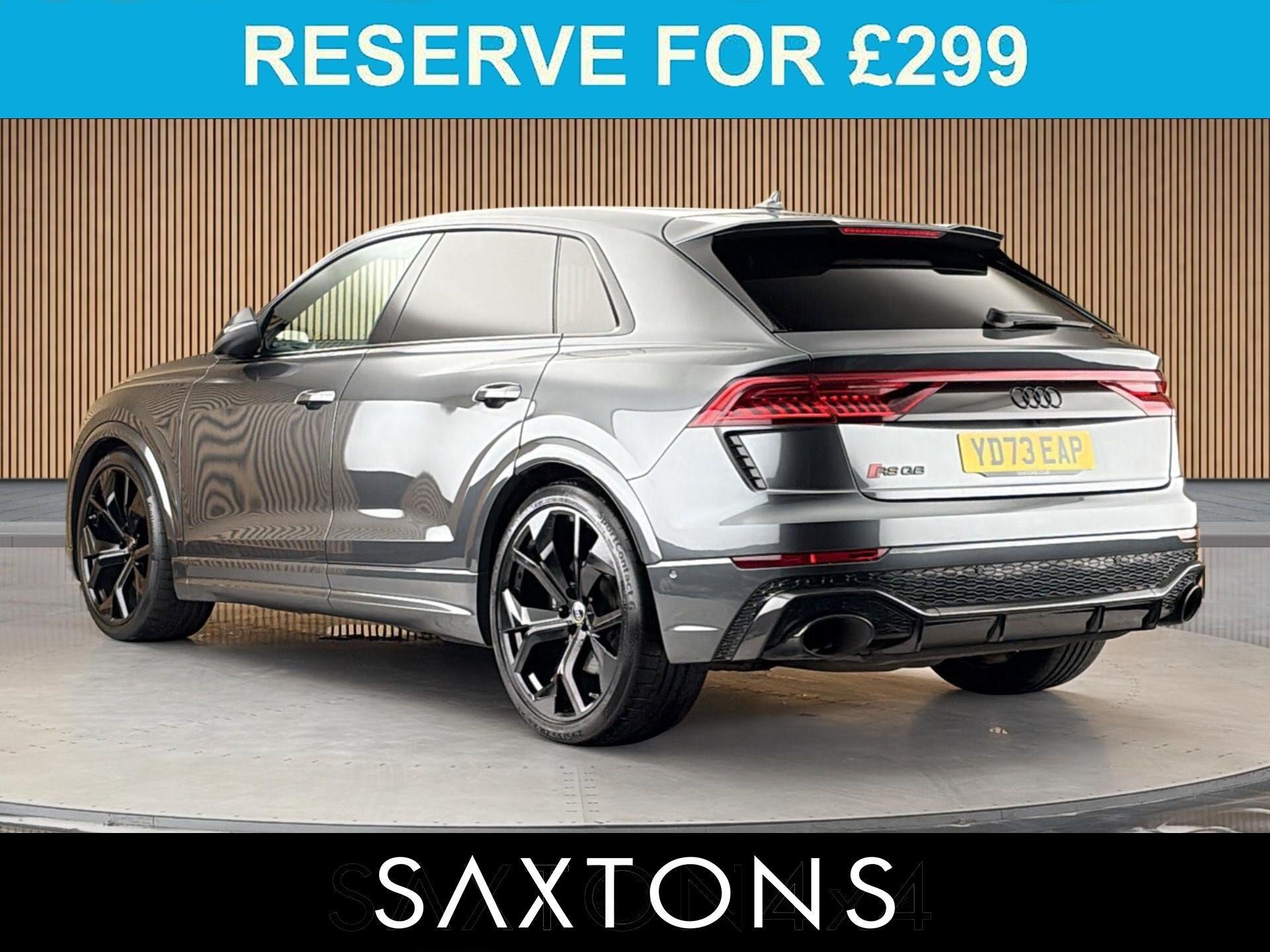 Audi RS Q8 view 2