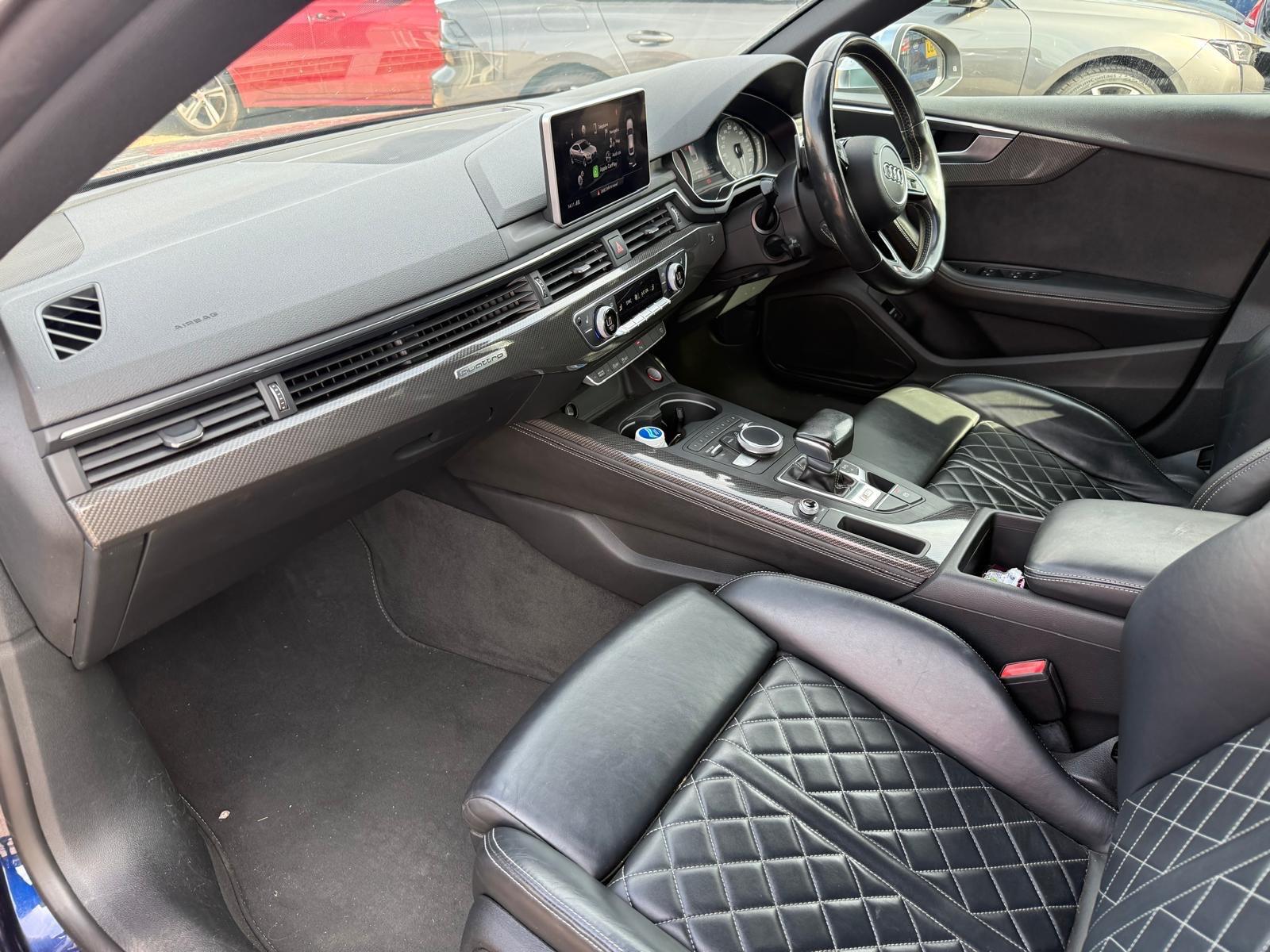 Audi S5 view 7