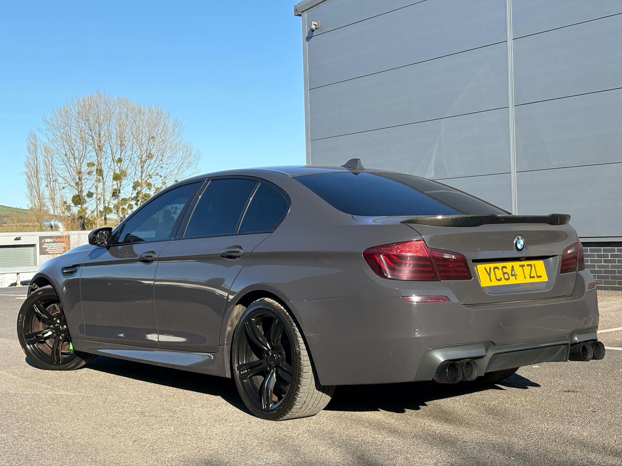 BMW M5 view 27