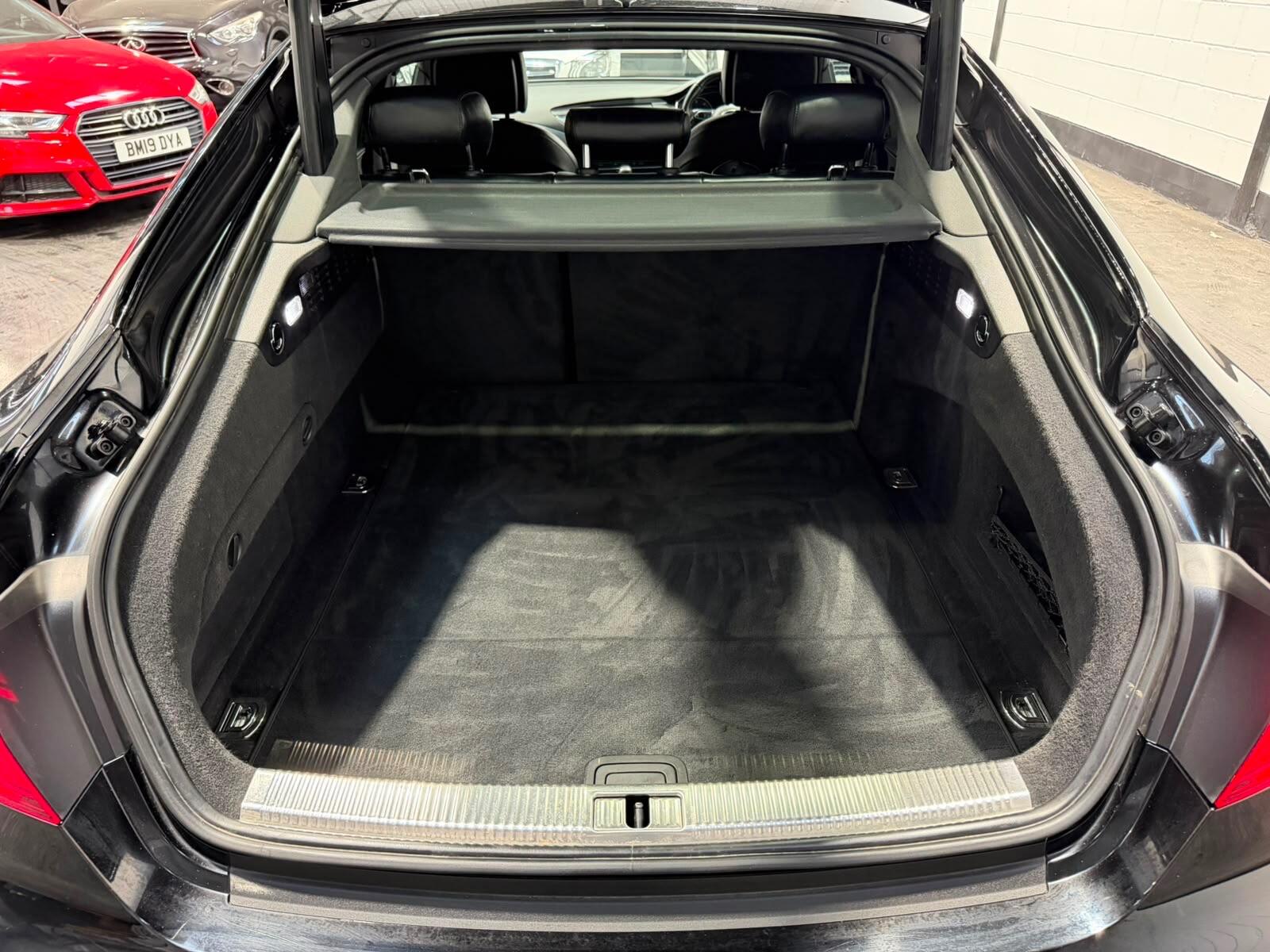 Audi A7 view 36