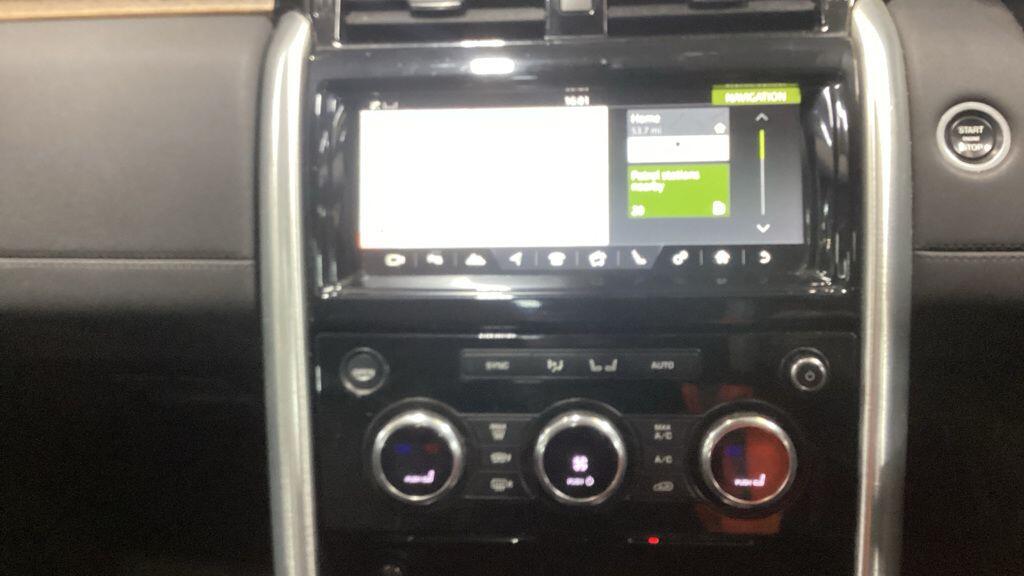 Land Rover Discovery 3 view 5