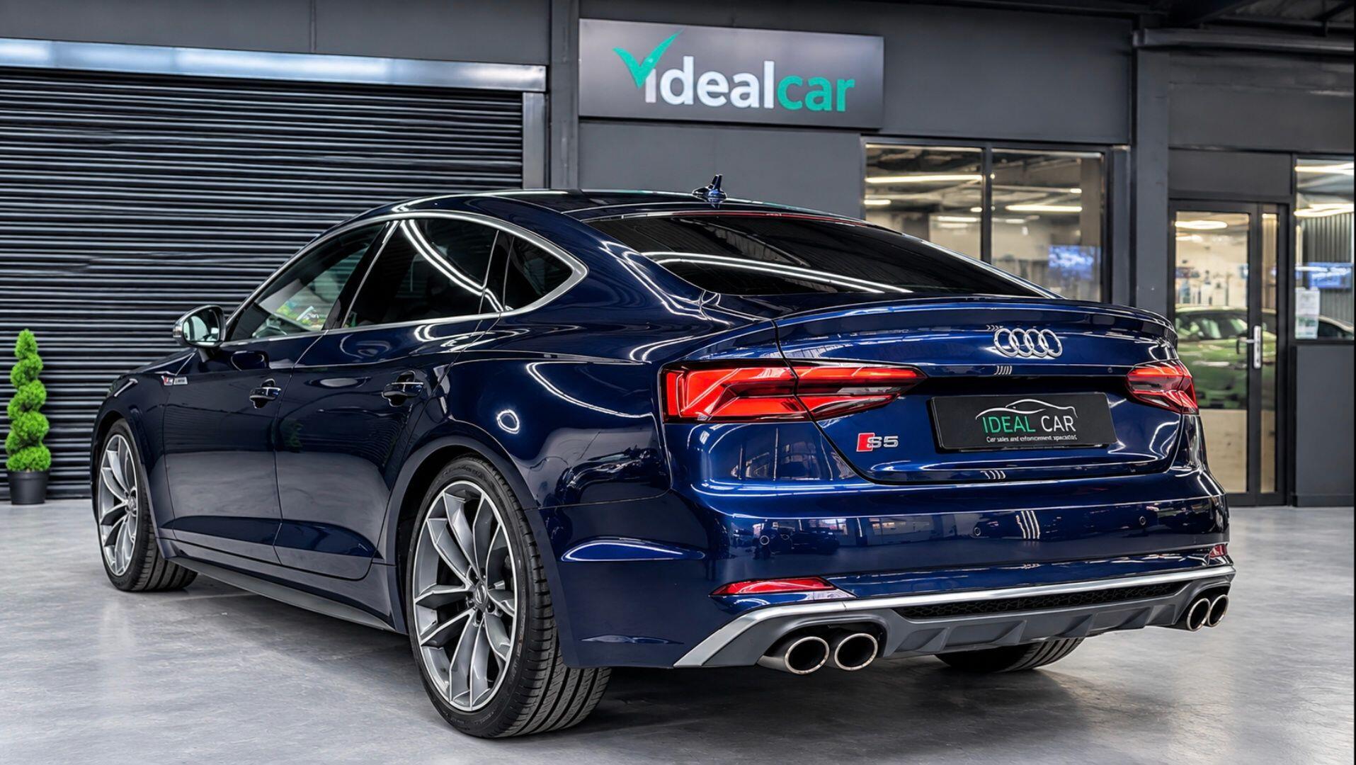 Audi S5 view 2