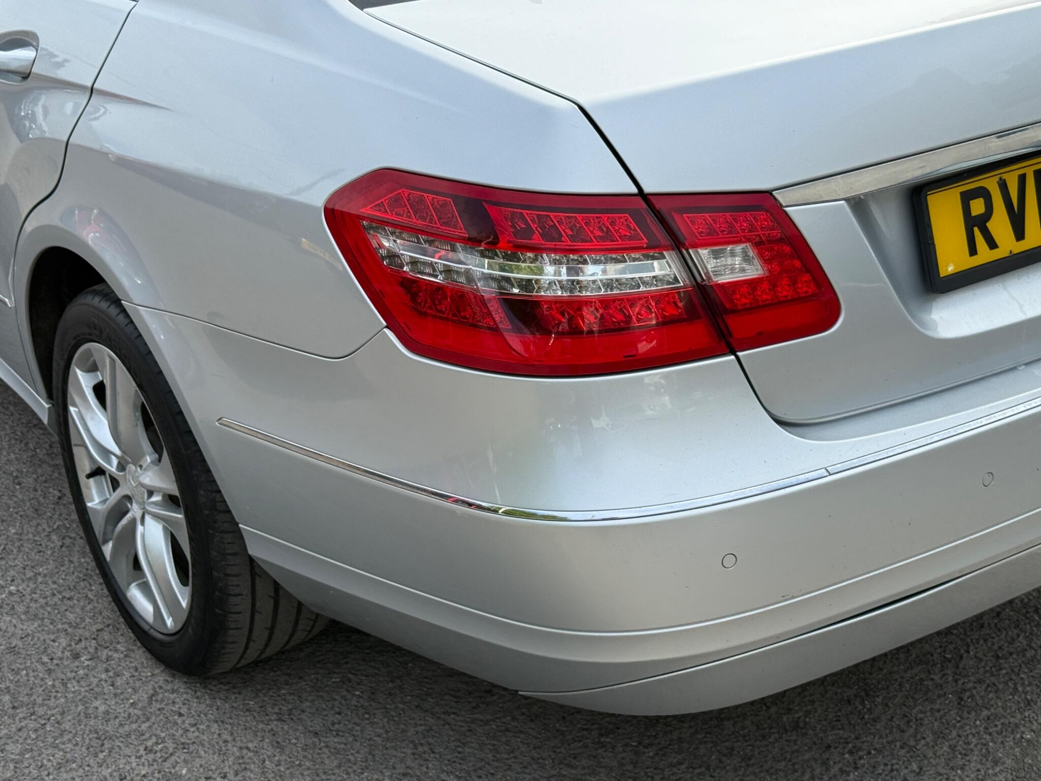 Mercedes-Benz E Class - Image 25
