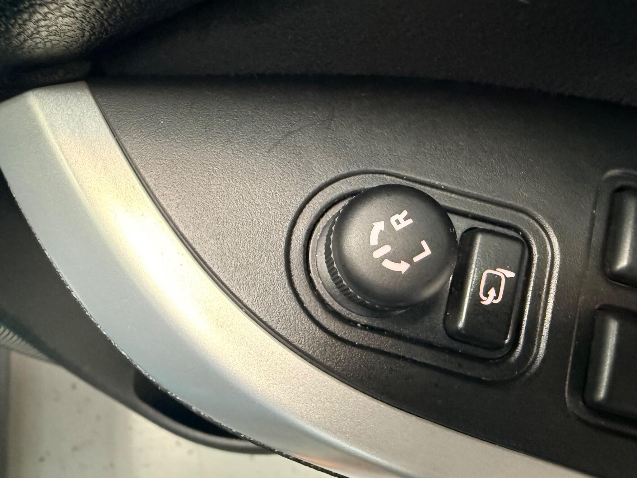 Suzuki Vitara view 38