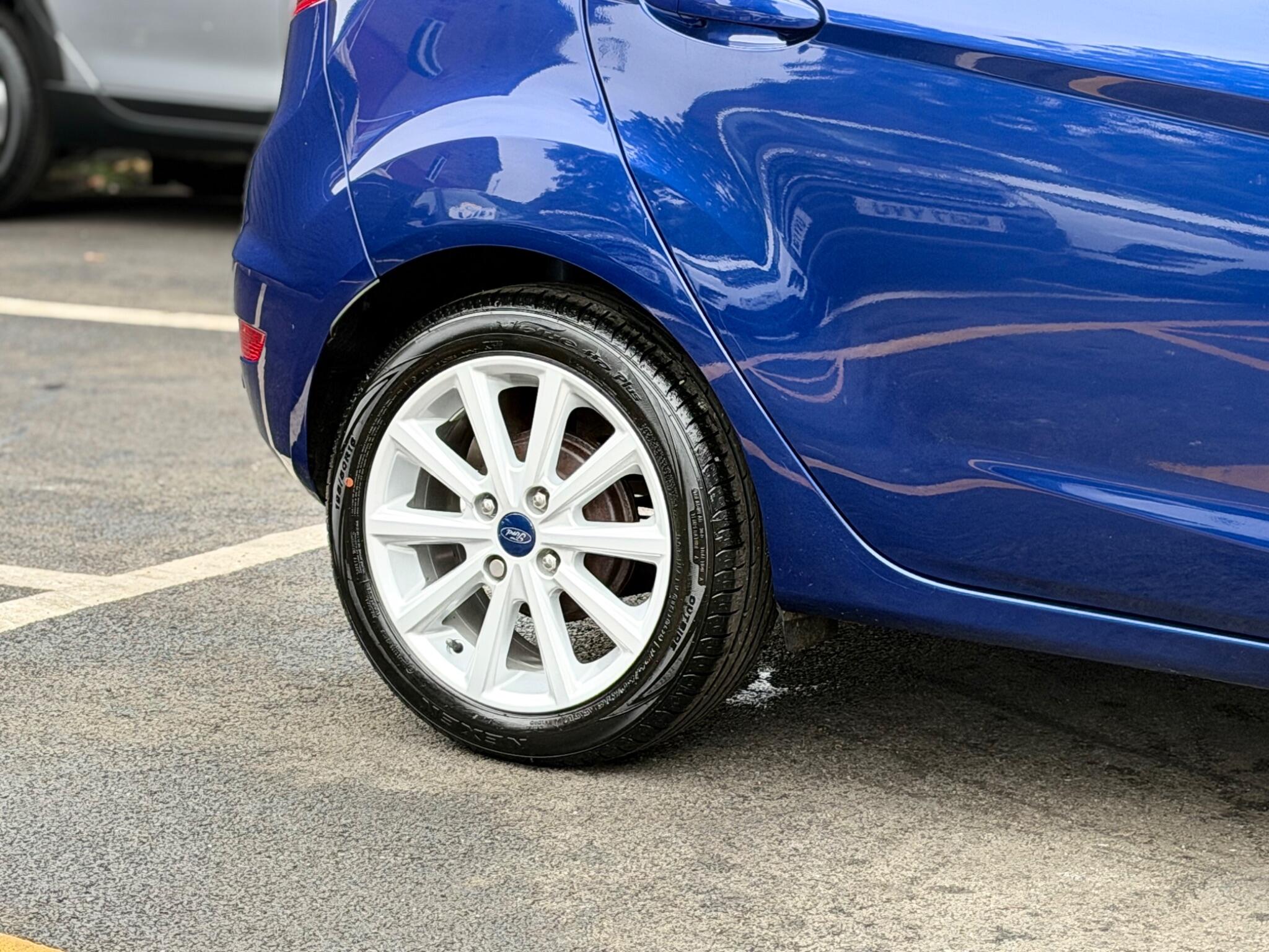 Ford Fiesta view 36