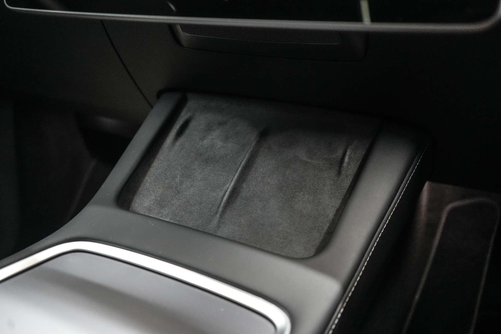 Tesla Model Y view 36