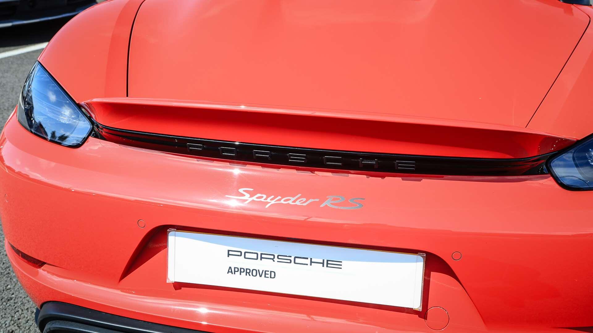 Porsche 718 Spyder view 29