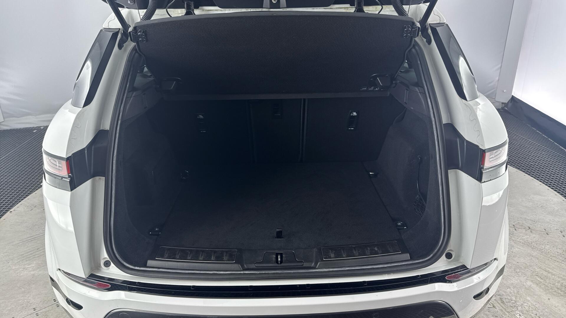 Land Rover Range Rover Evoque view 15