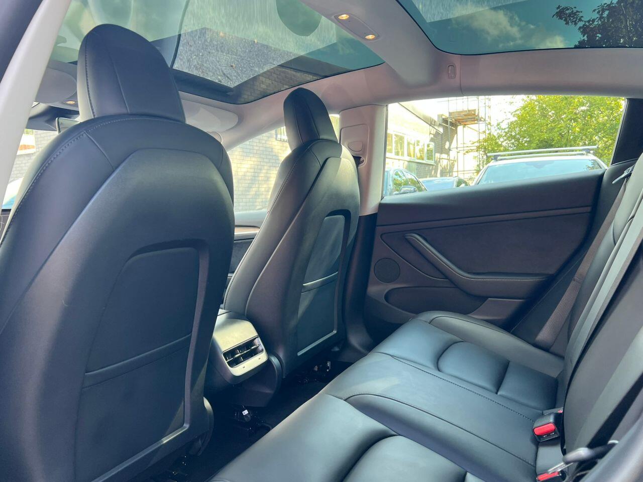 Tesla Model 3 view 23