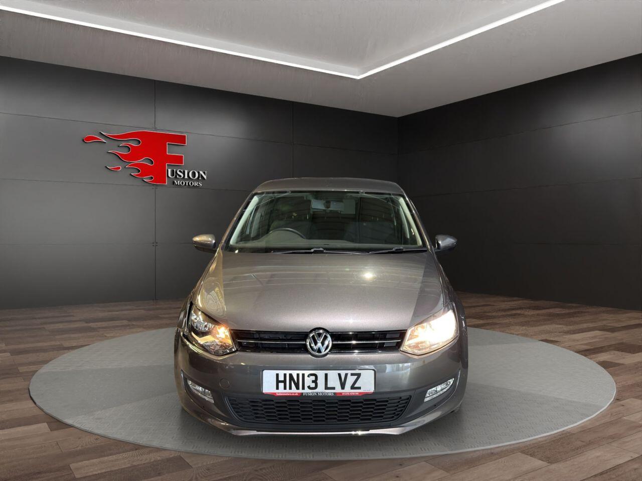 Volkswagen Polo view 2