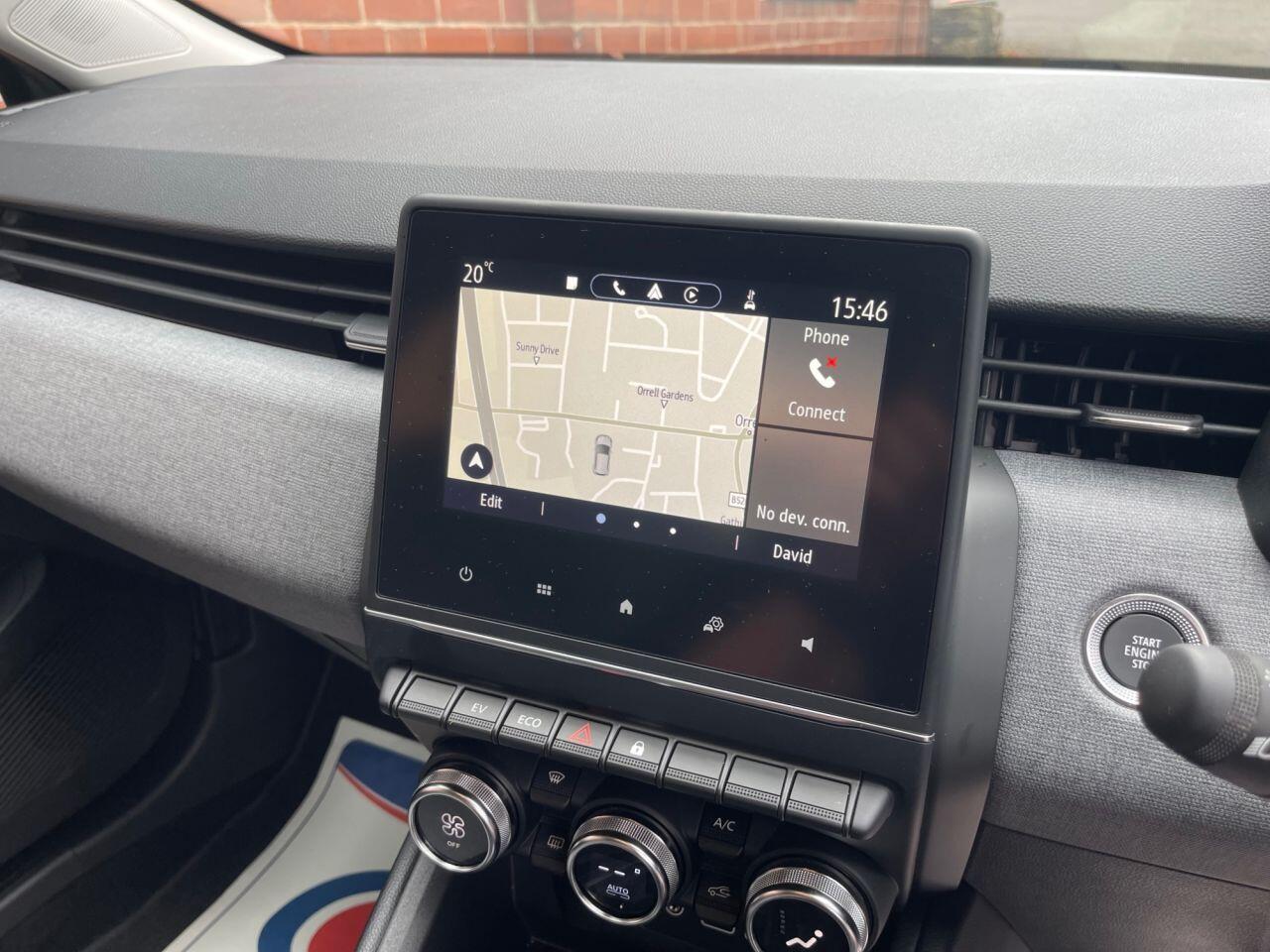 Renault Clio view 13