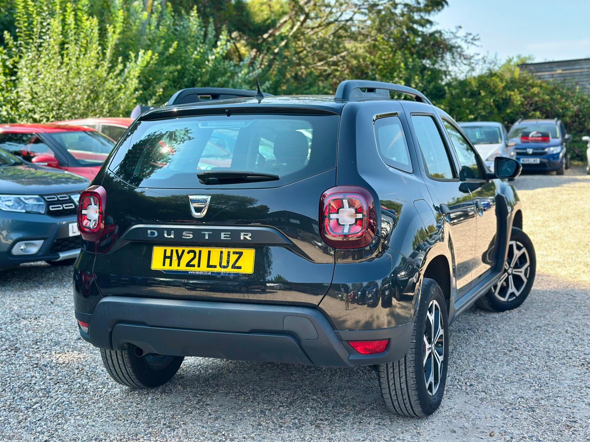 Dacia Duster view 15