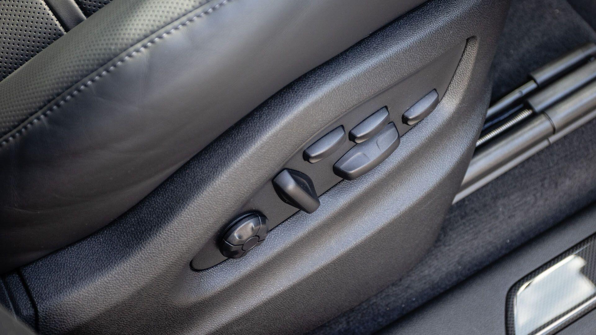 Porsche Cayenne view 43