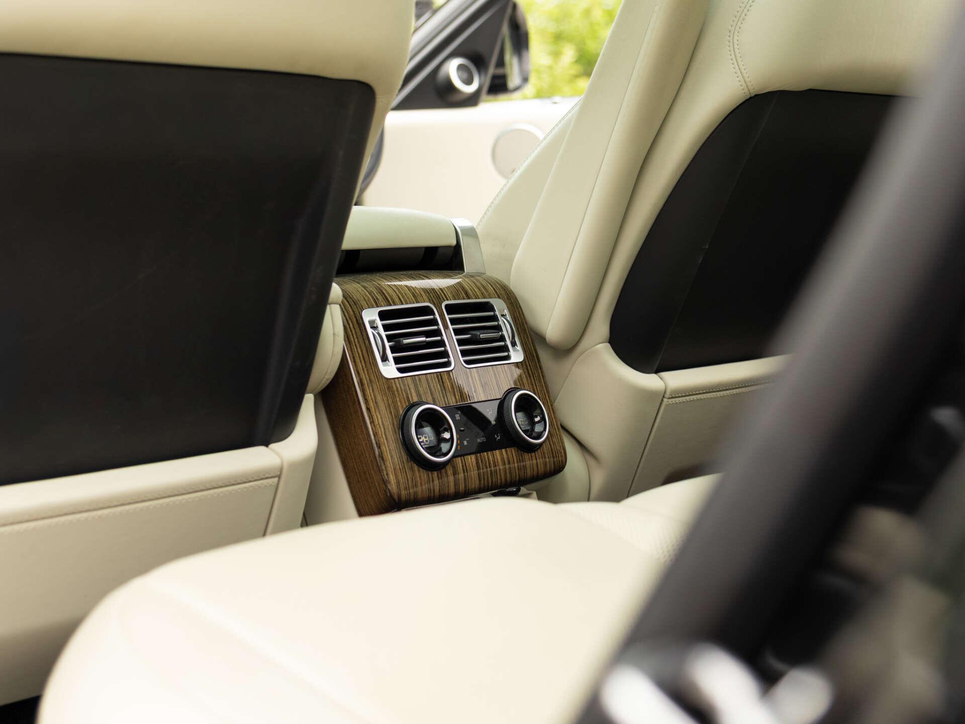 Land Rover Range Rover view 8