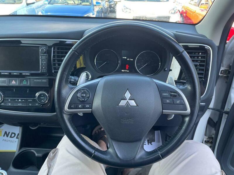 2014 Mitsubishi Outlander image 53