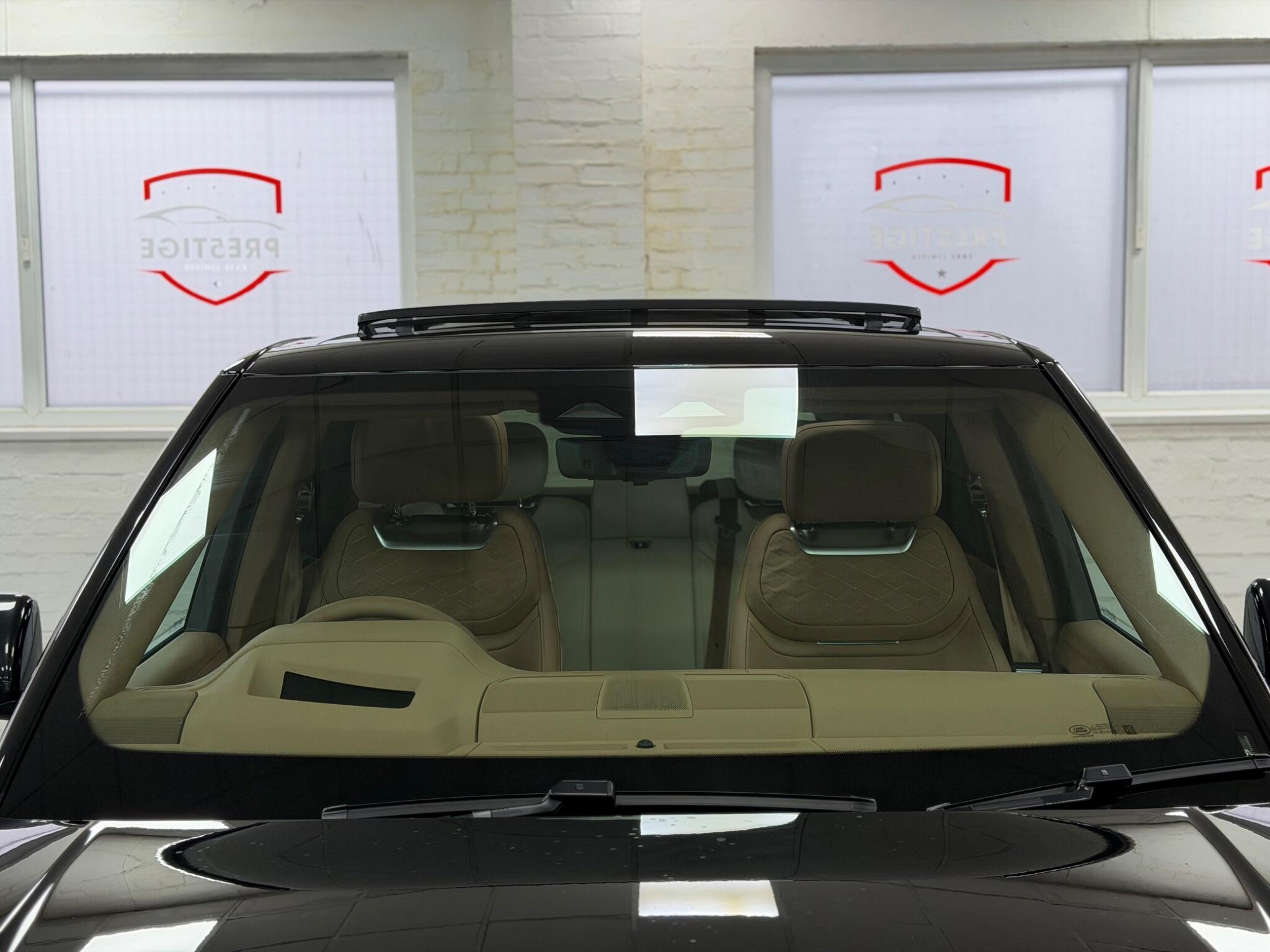 Land Rover Range Rover view 35