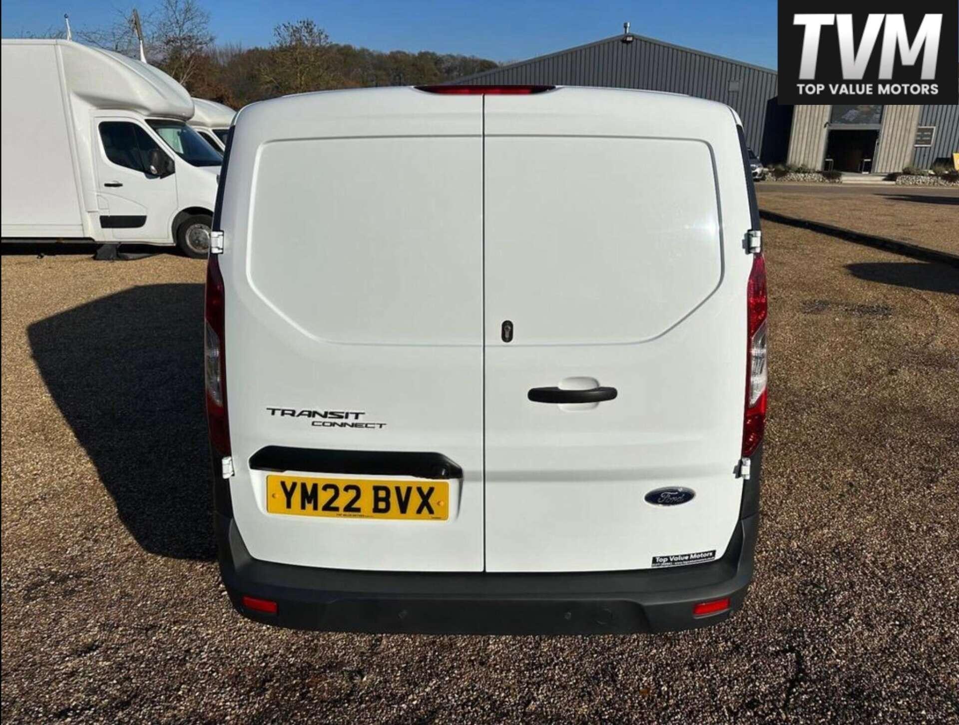Ford Transit Connect view 6