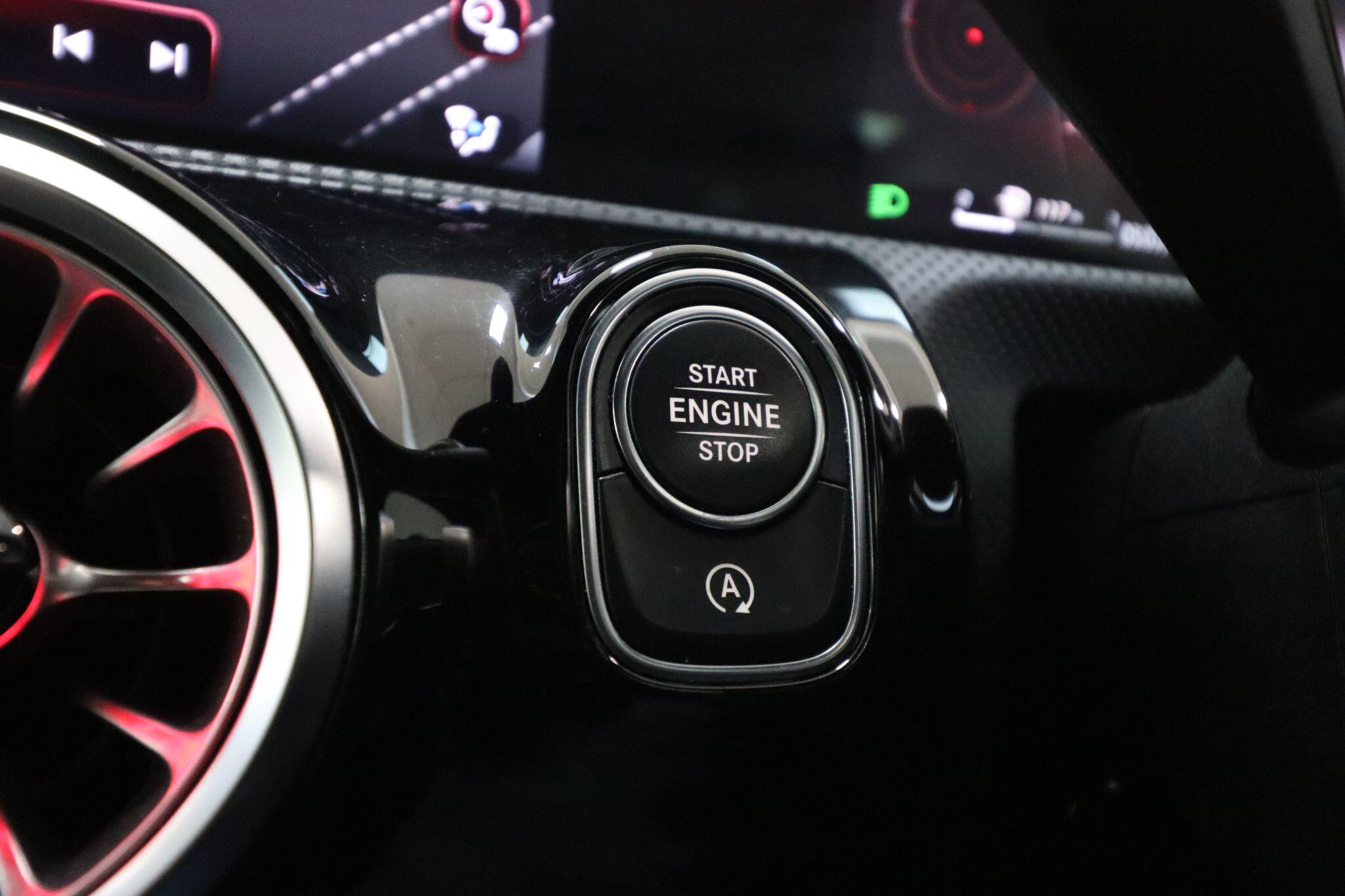 Mercedes-Benz Cla view 23