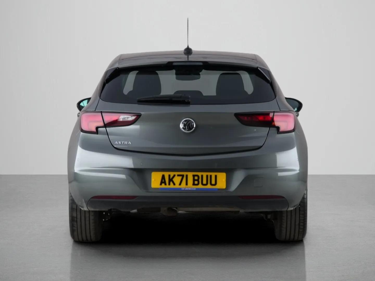 Vauxhall Astra view 7