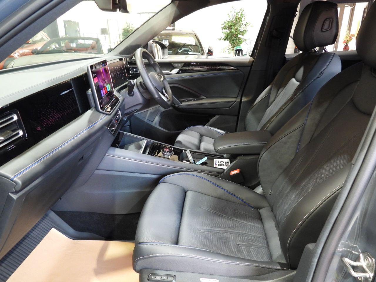 Volkswagen Tiguan view 24