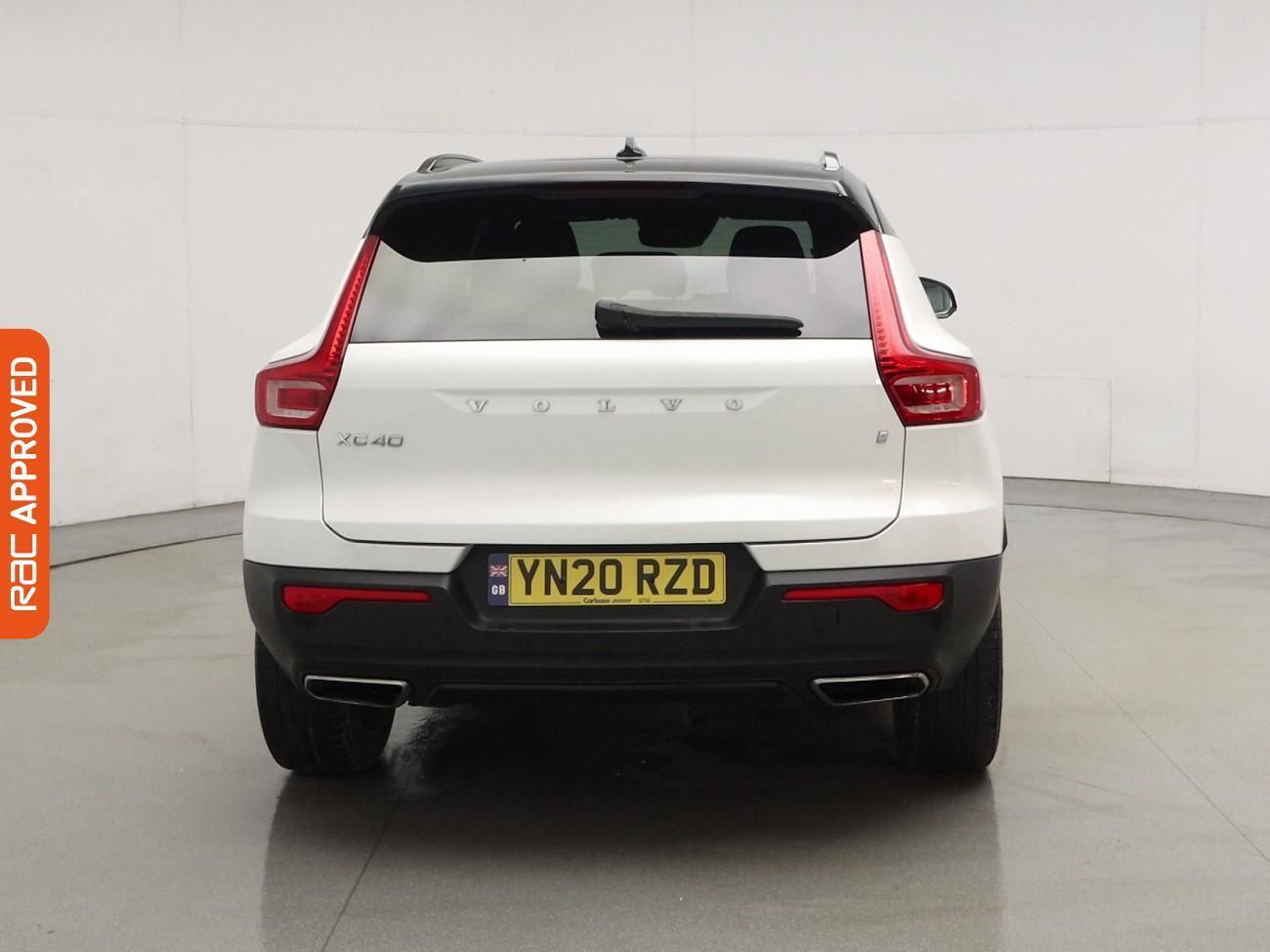 Volvo XC40 view 8
