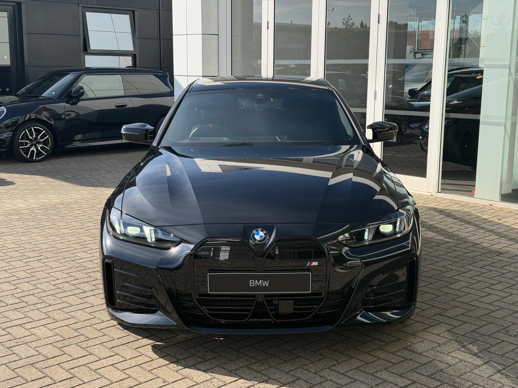 BMW I4 view 2