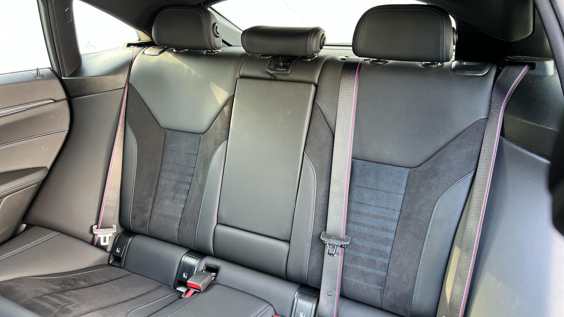 BMW I4 view 12