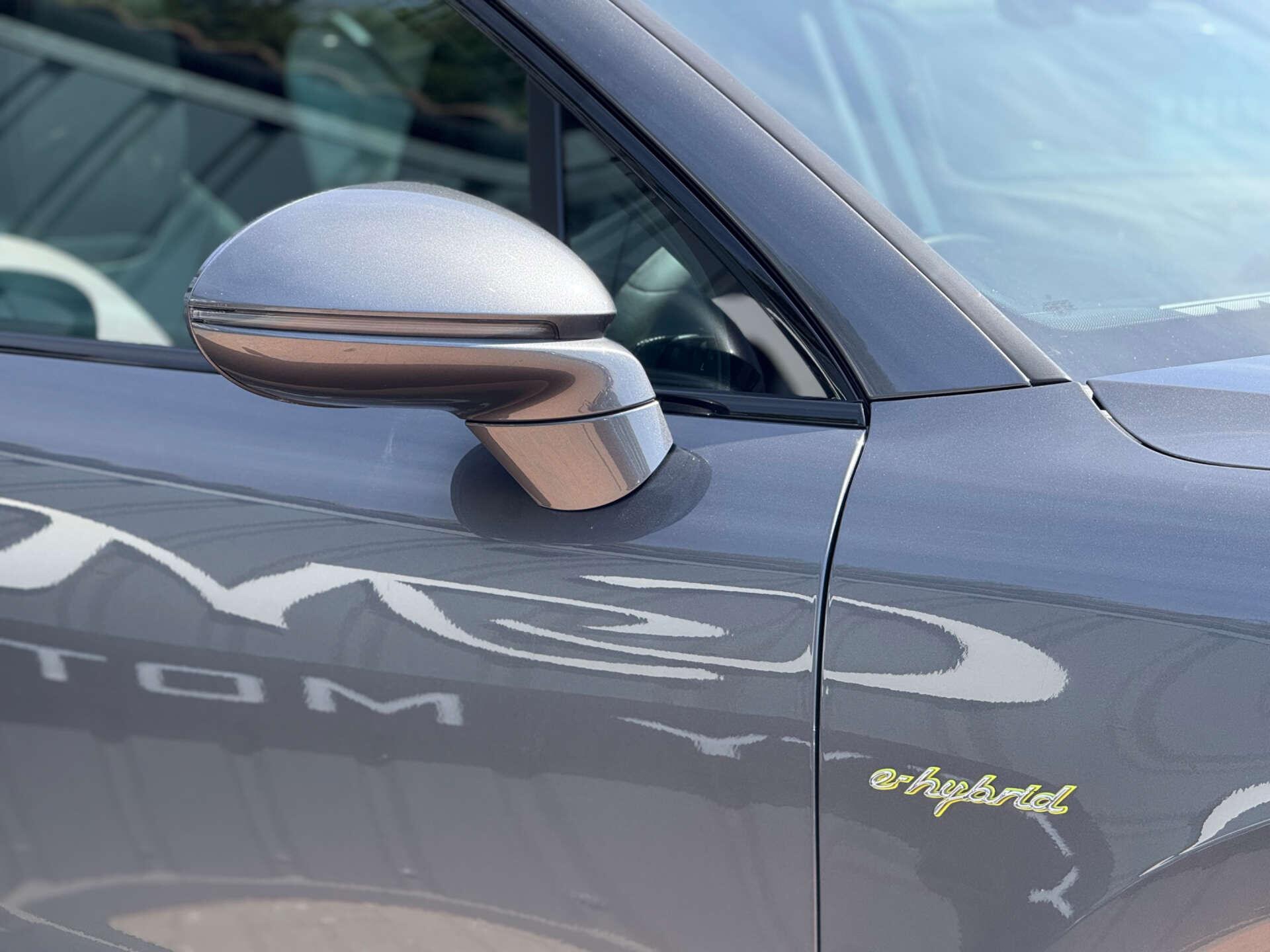 Porsche Cayenne view 15