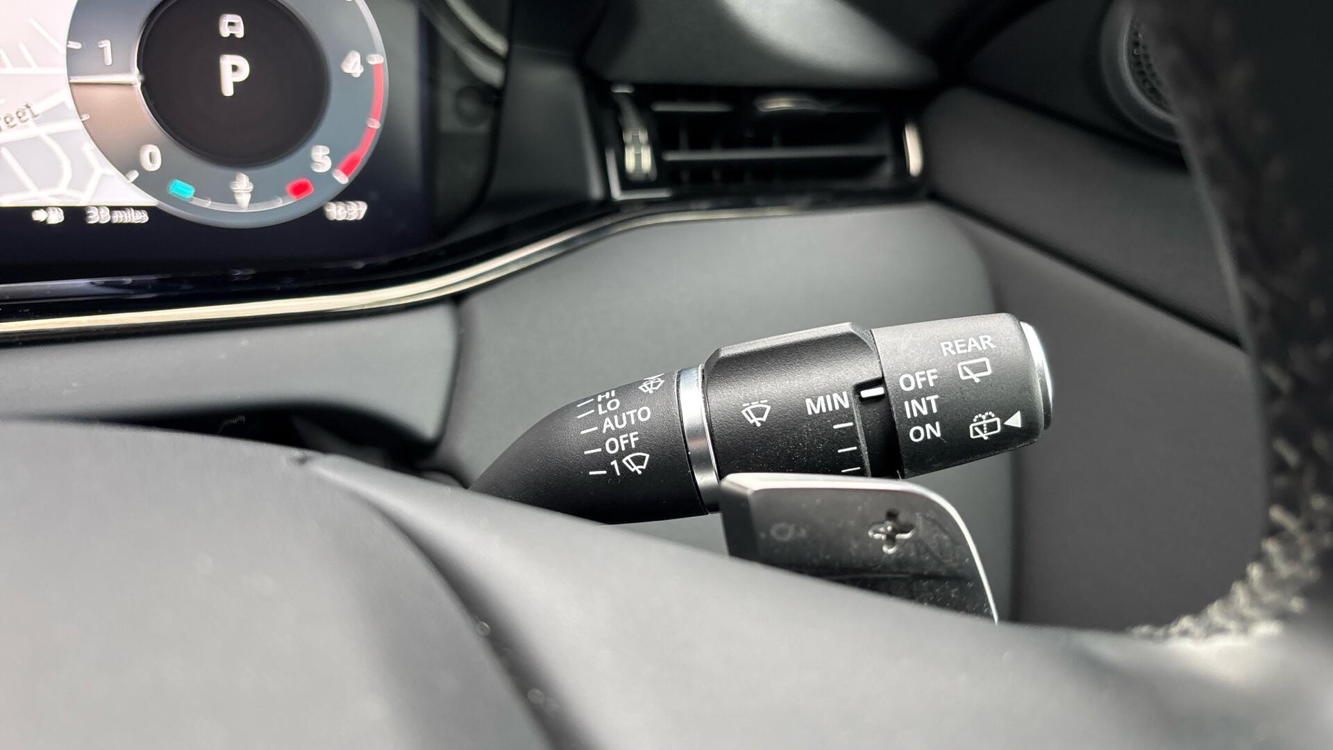 Land Rover Range Rover Evoque view 33