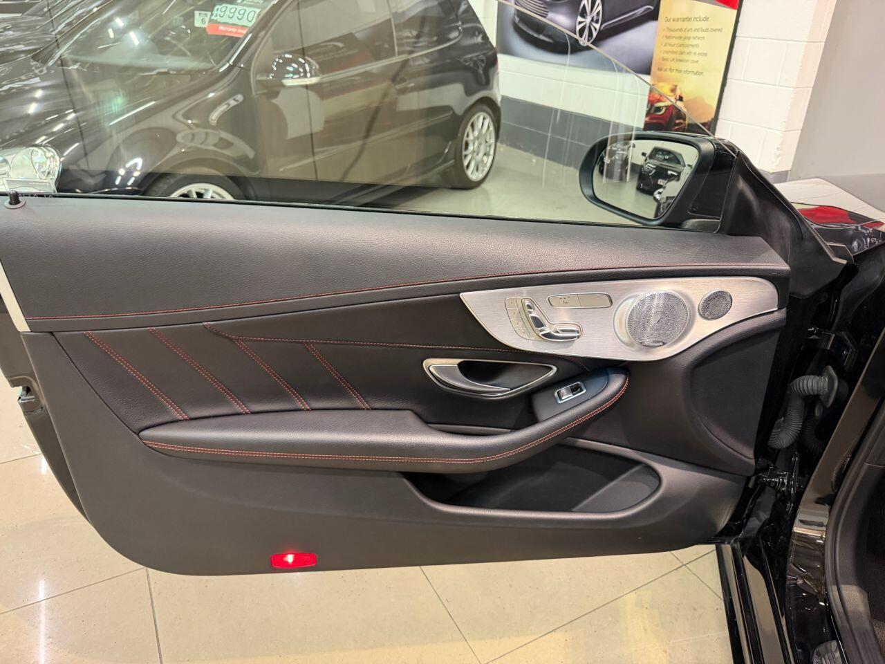 Mercedes-Benz C Class view 31