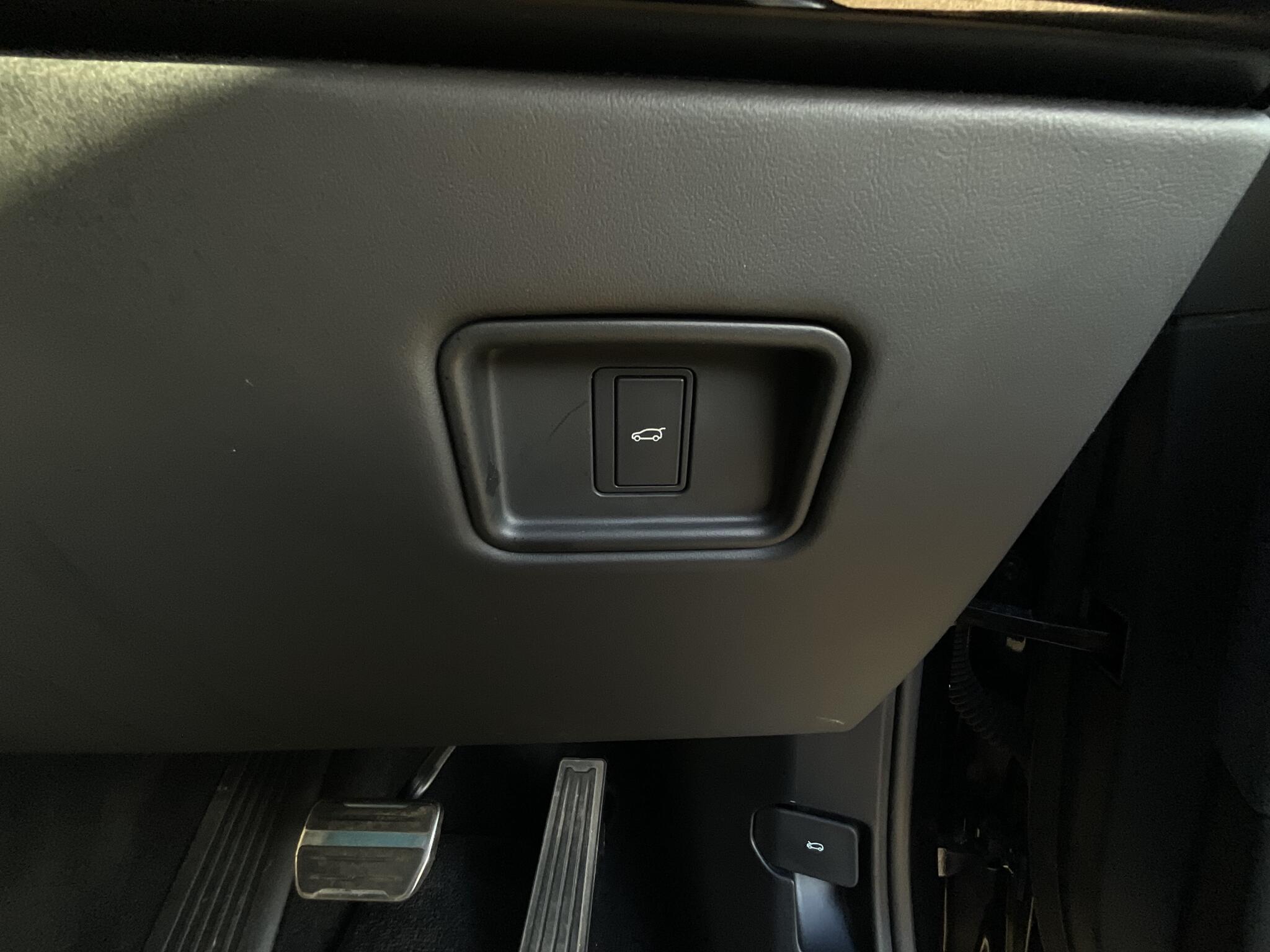 Land Rover Range Rover Sport view 33