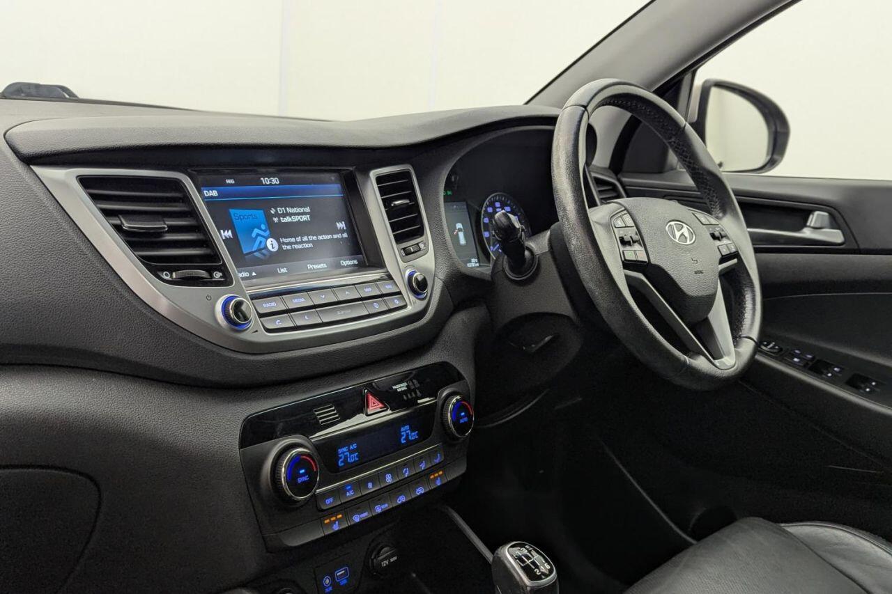 Hyundai Tucson view 22