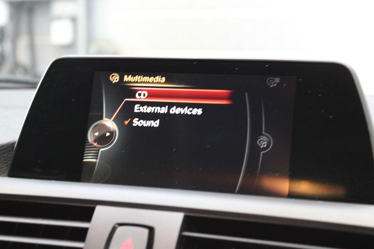 BMW 1 Series view 25