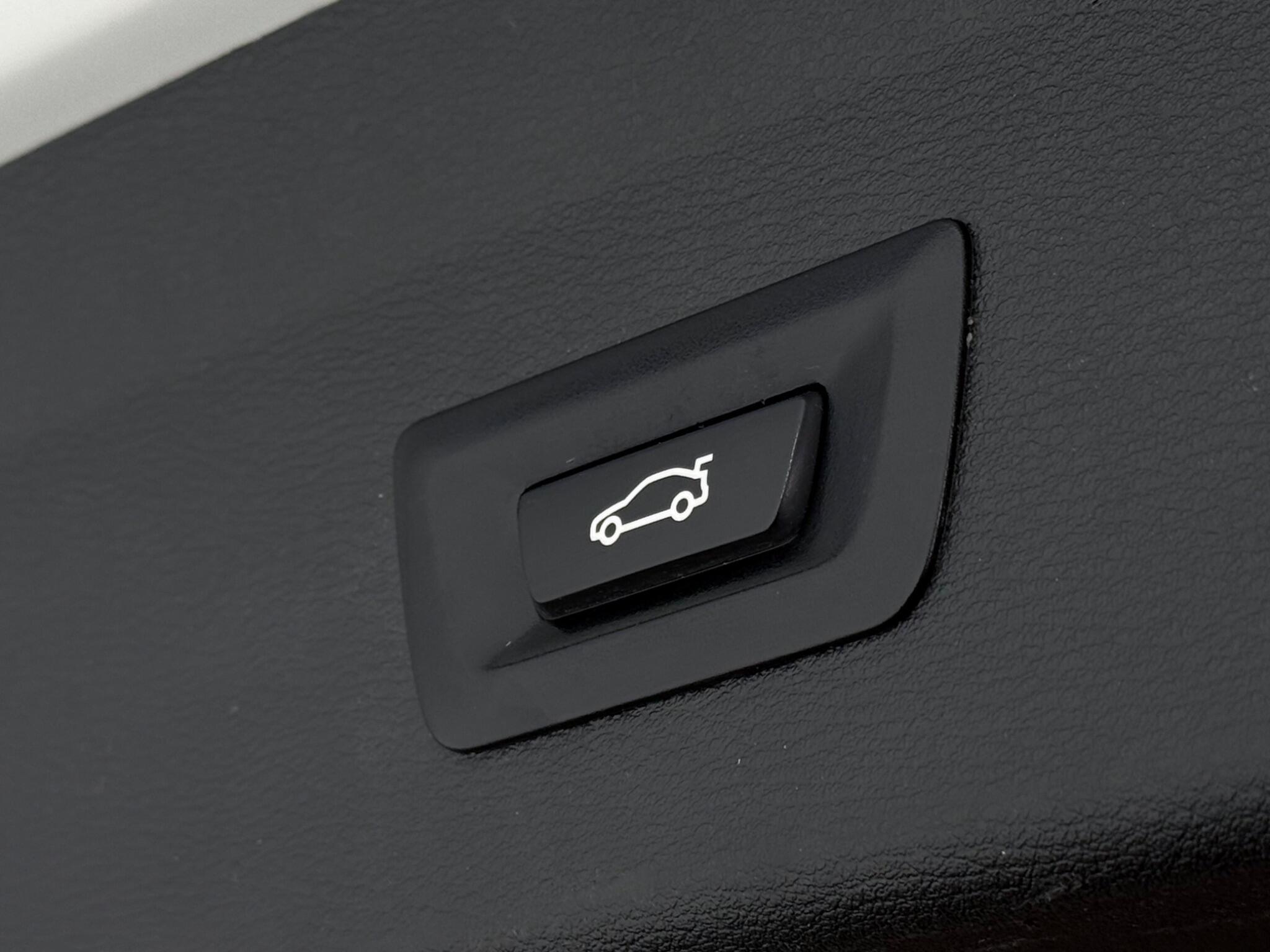 BMW X1 view 13