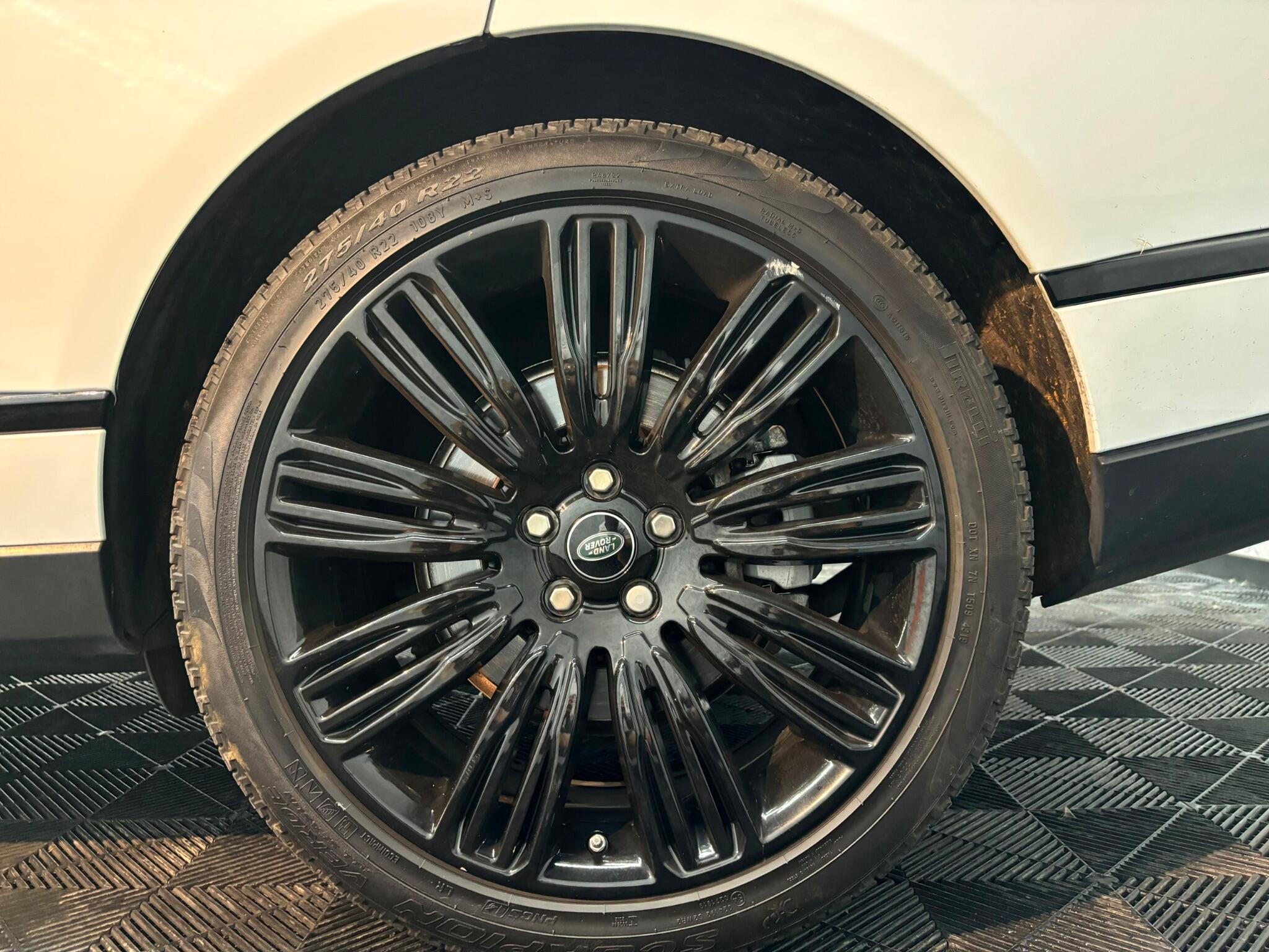 Land Rover Range Rover view 41