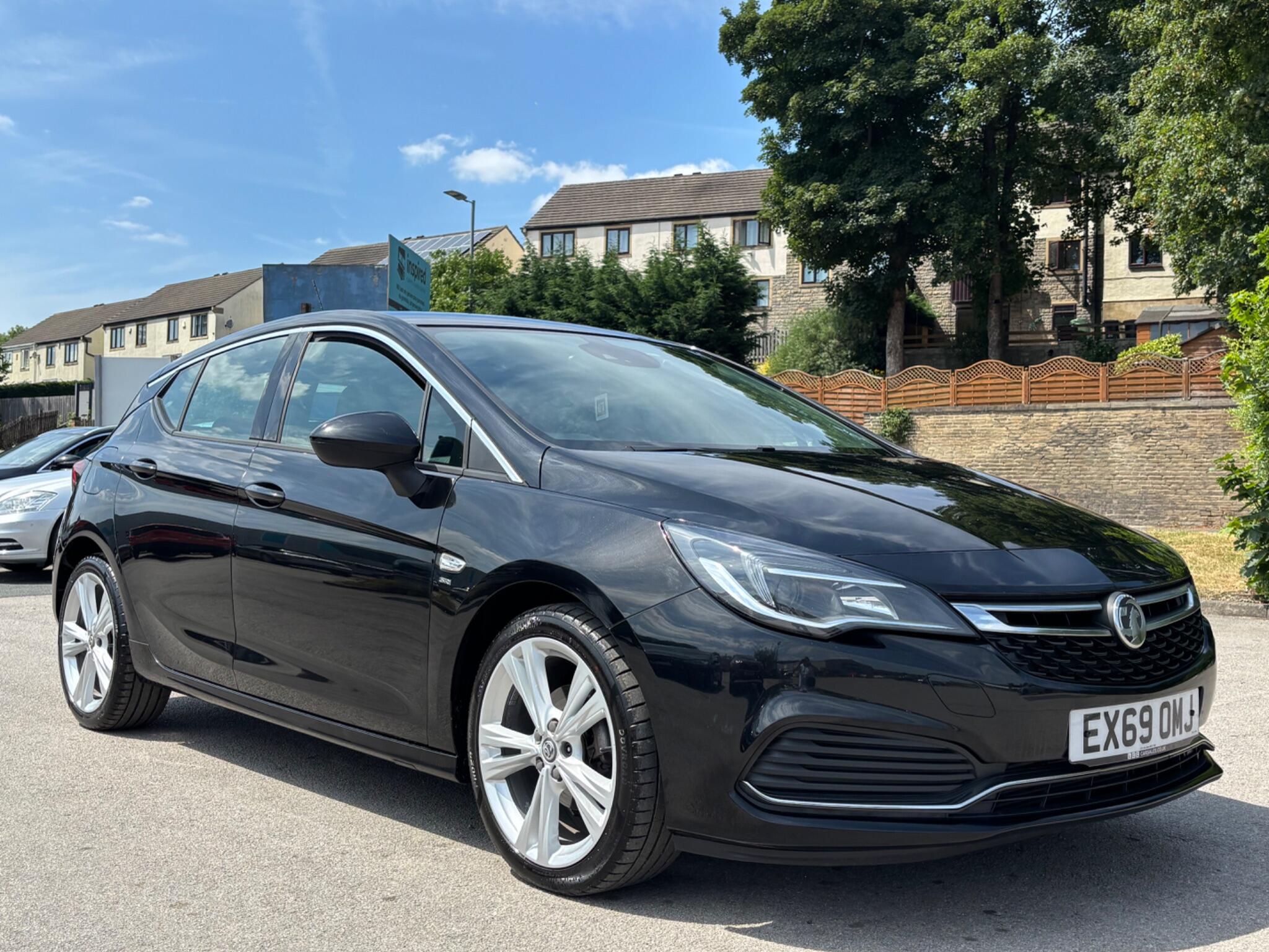 Vauxhall Astra view 3