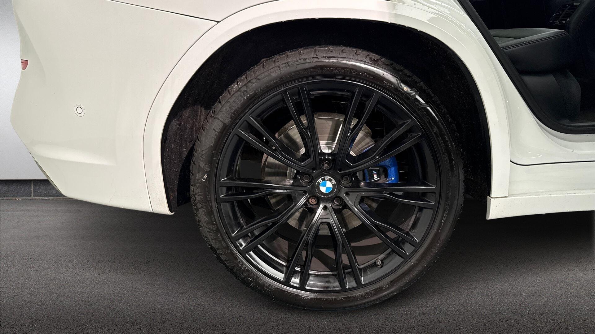 BMW X3 view 14