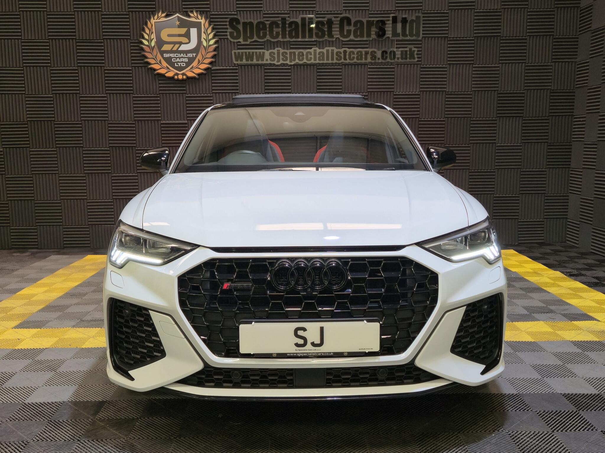 Audi RS Q3 view 3