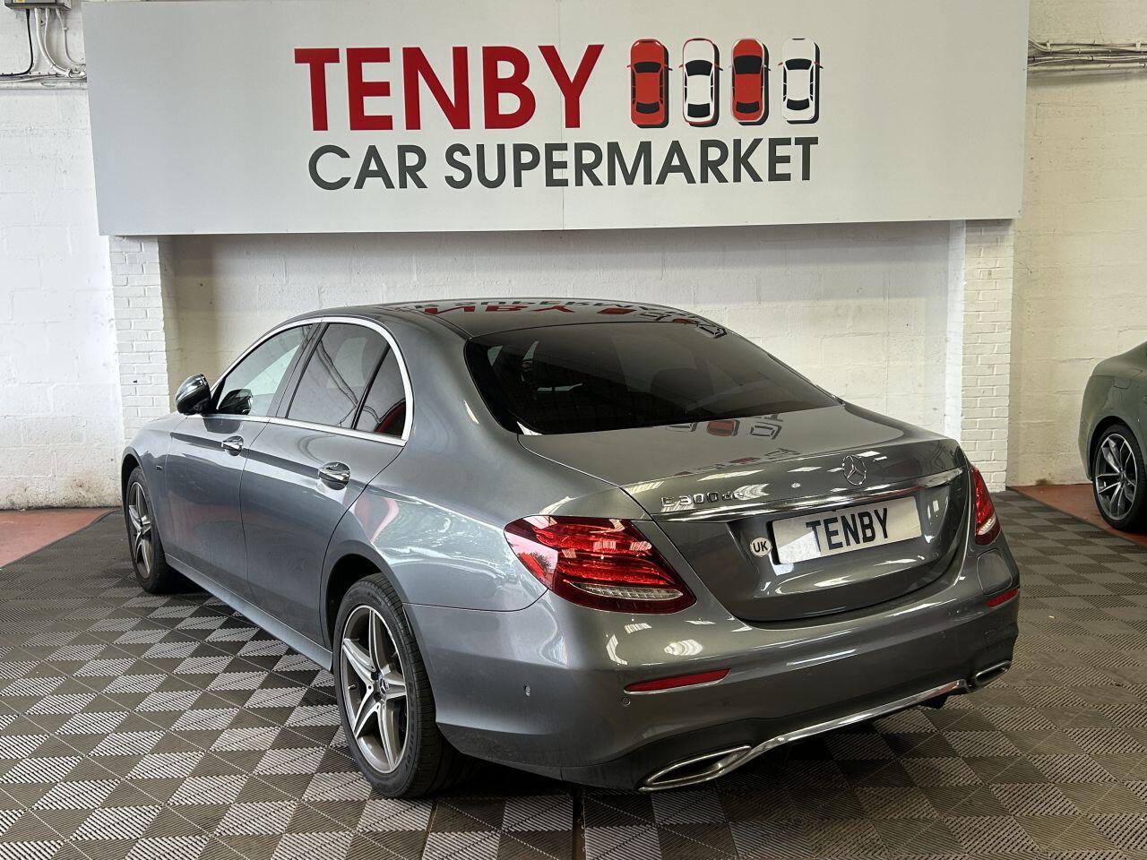 Mercedes-Benz E Class view 10