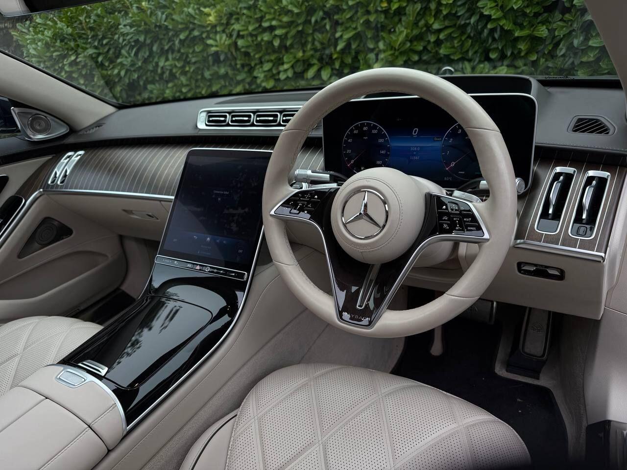 Mercedes-Benz S-Class view 3