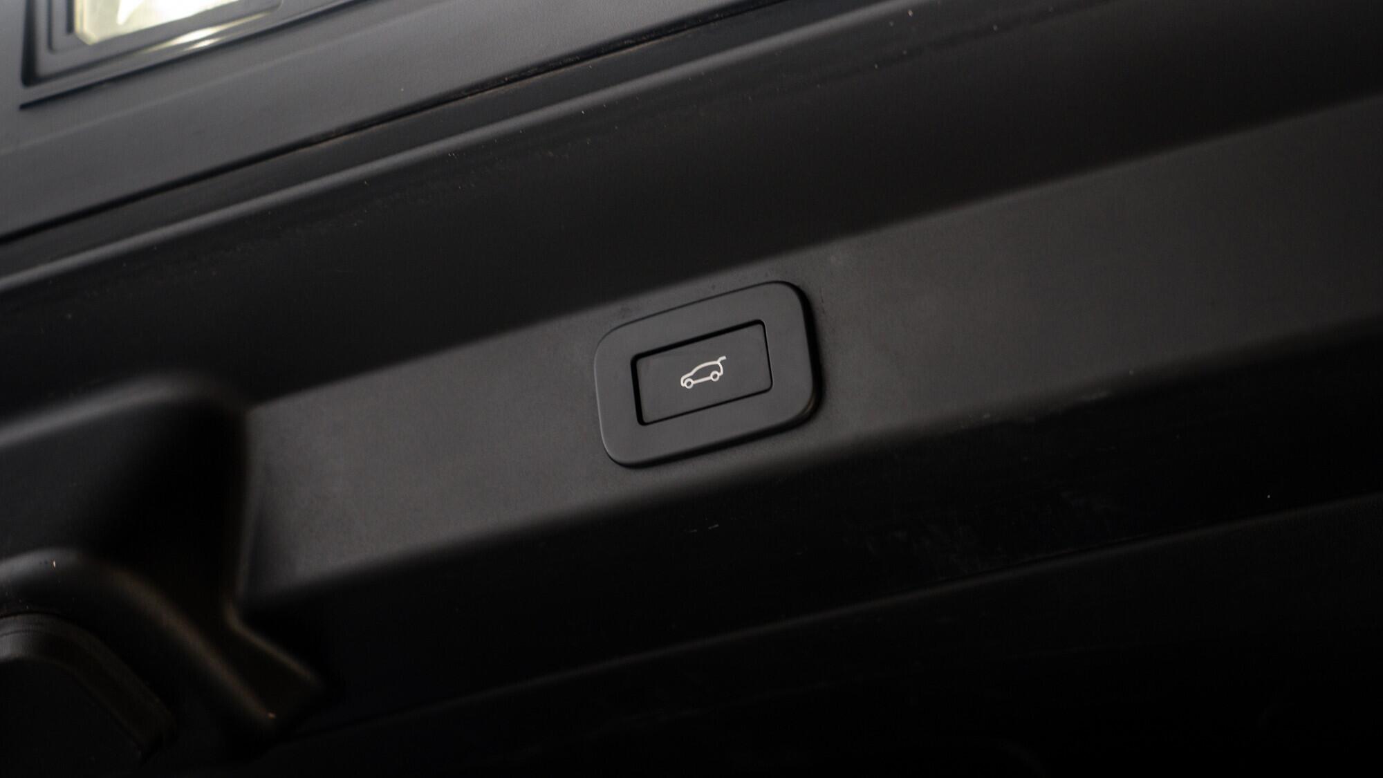 Land Rover Range Rover Sport view 45