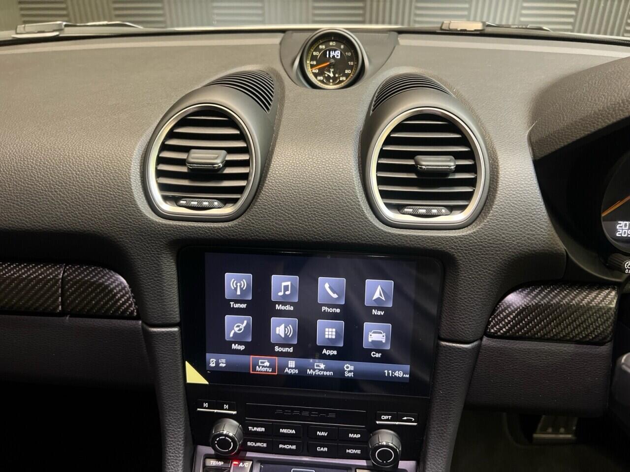 Porsche 718 Cayman view 15