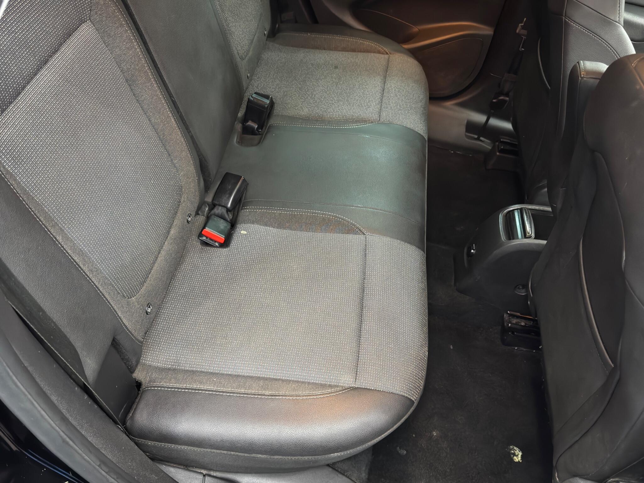Vauxhall Crossland view 16