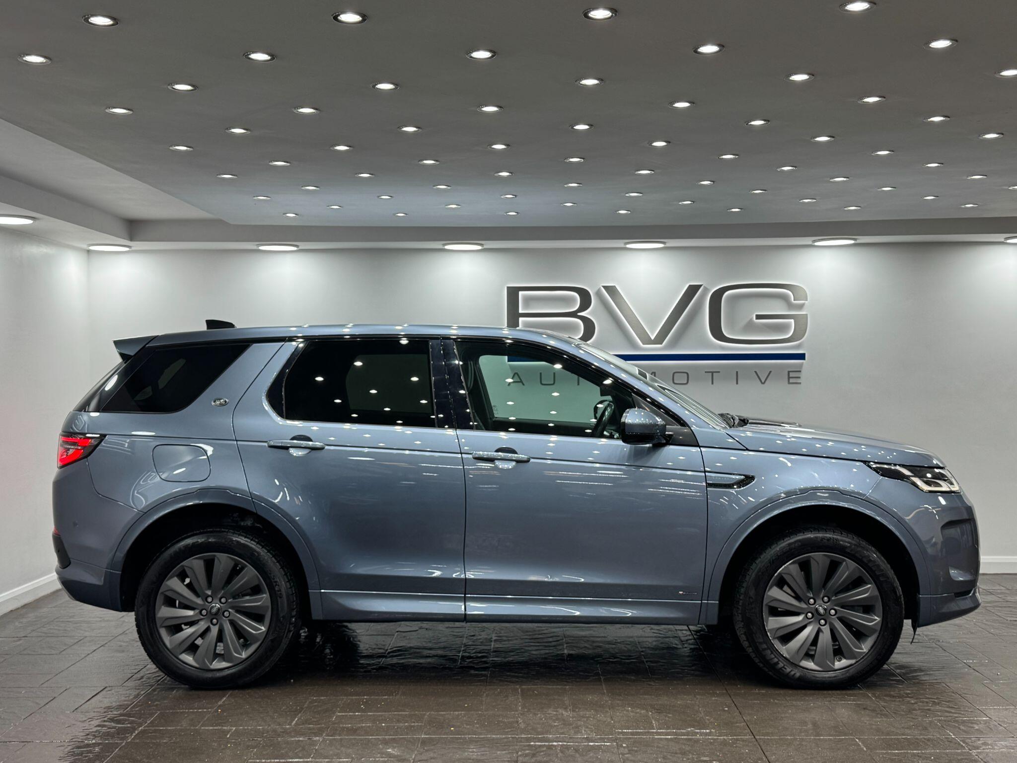 Land Rover Discovery Sport view 15