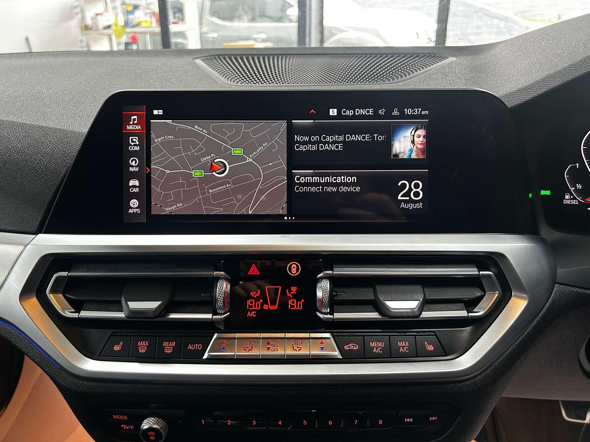 BMW 3 Series view 67